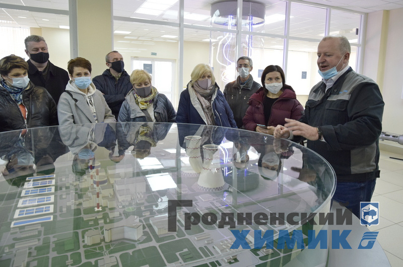 _DSC1622_cr.jpg