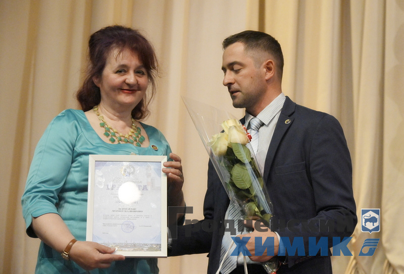 _DSC61678978щ9830_cr.jpg