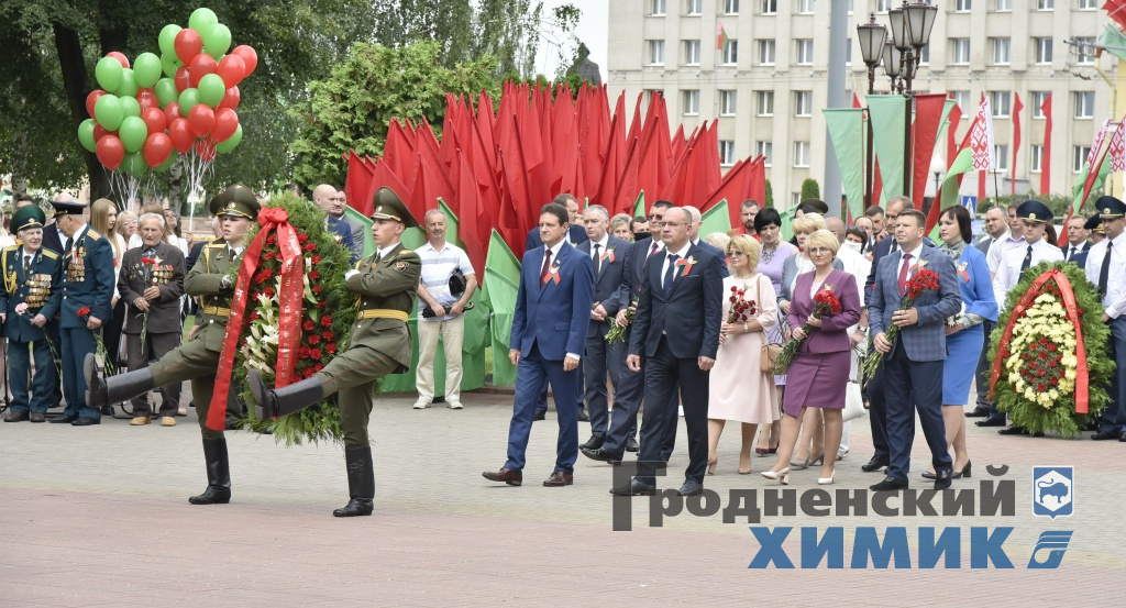 _DSC3526_cr.jpg