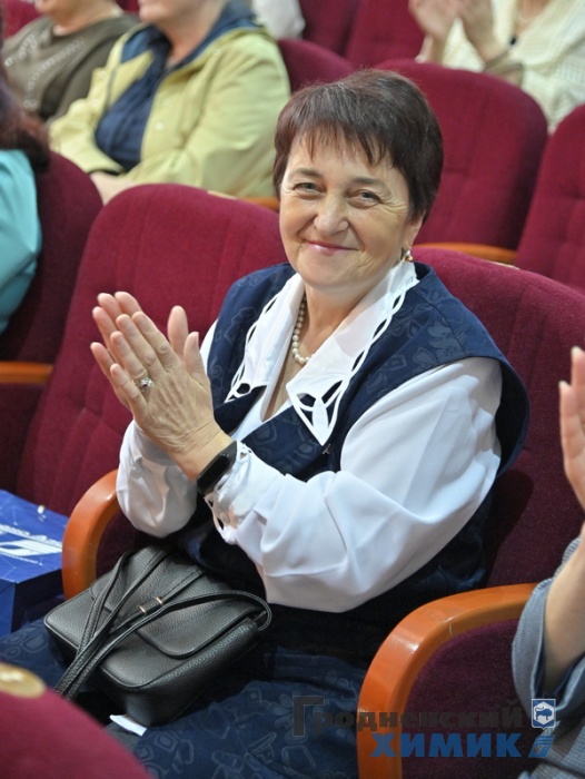 _DSC615678г774_cr.jpg