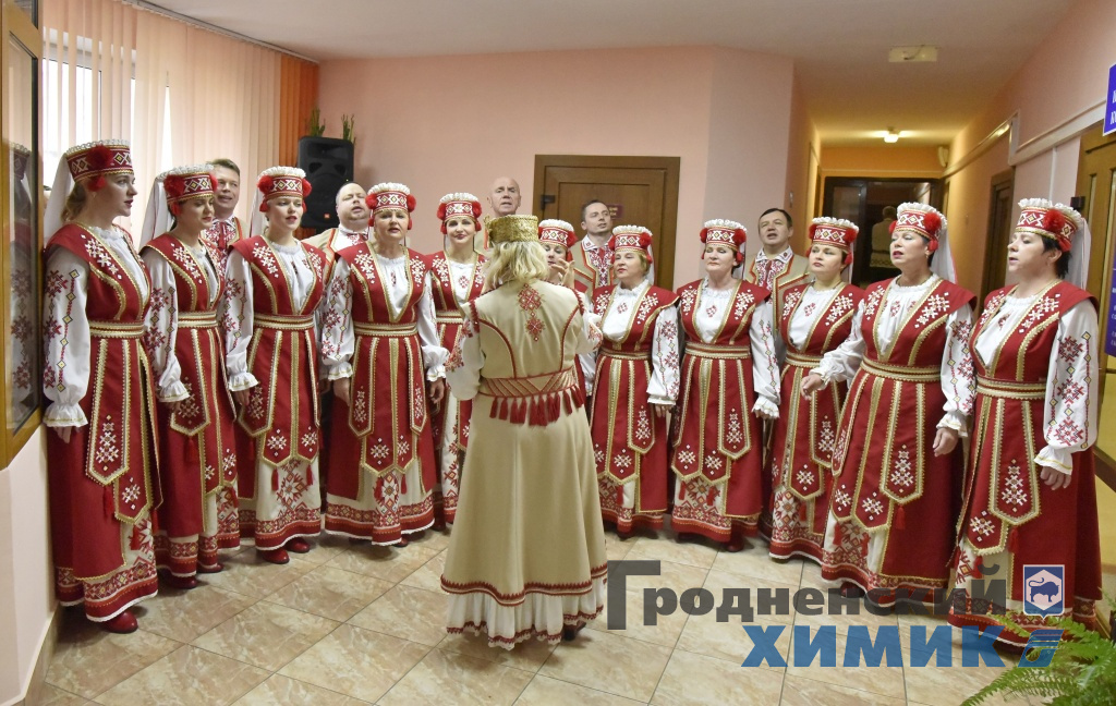 _DSC0740_cr.jpg