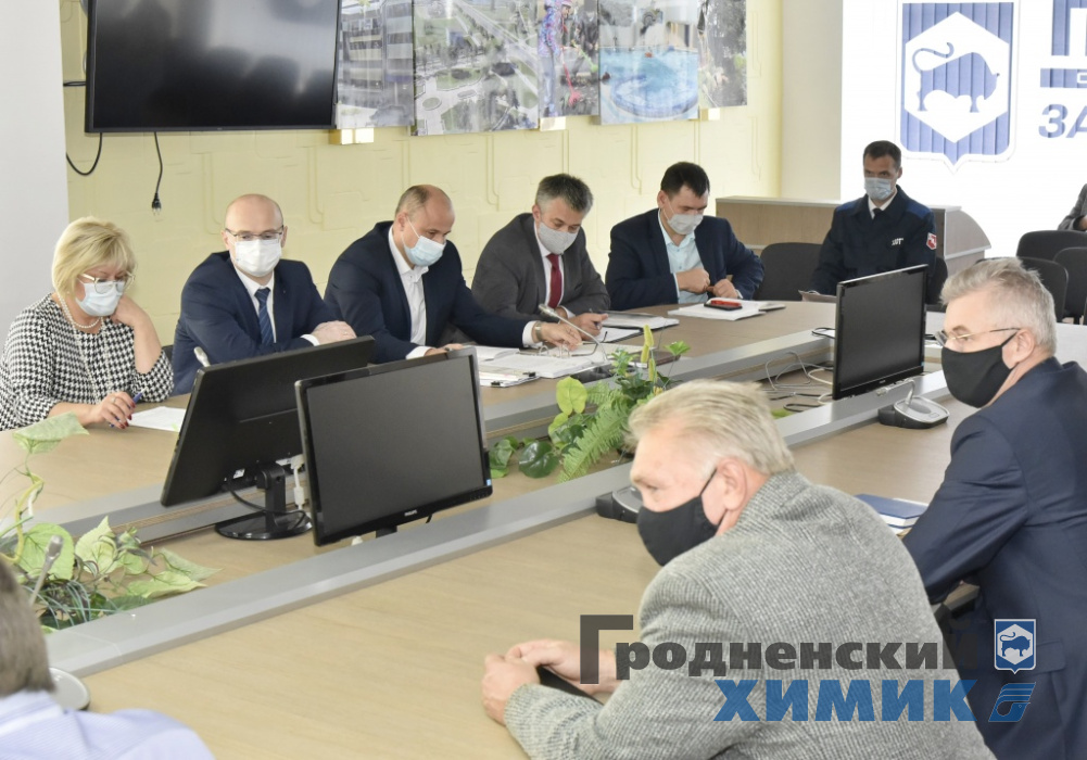 _DSC5760_cr.jpg