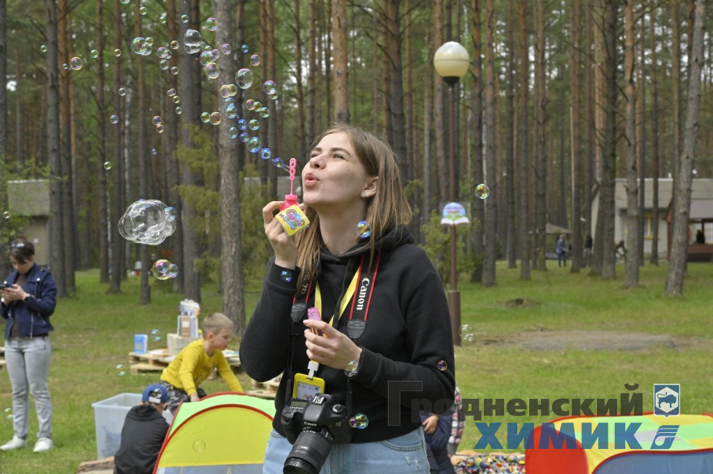 IMG-cc36542041e9591a325256aaeadfb6fe-V.jpg
