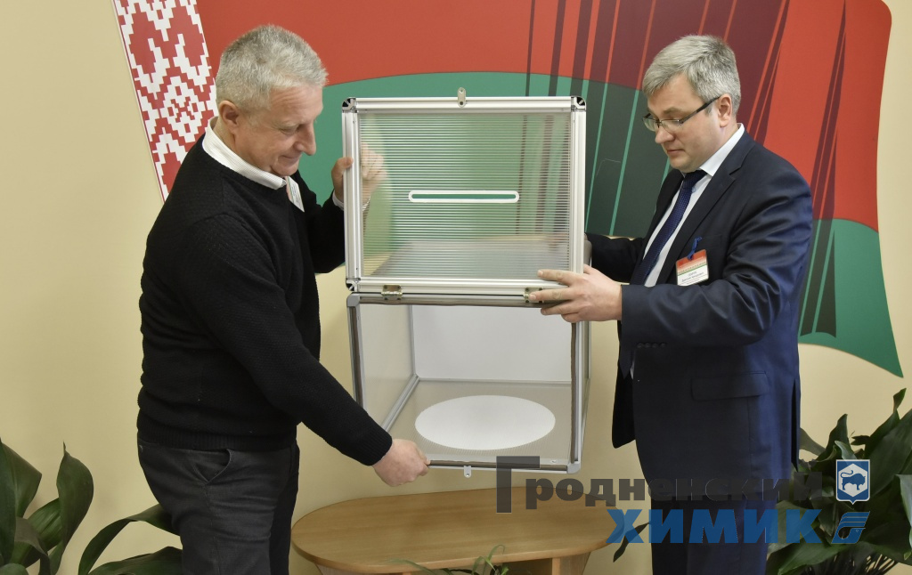 _DSC0299_cr.jpg