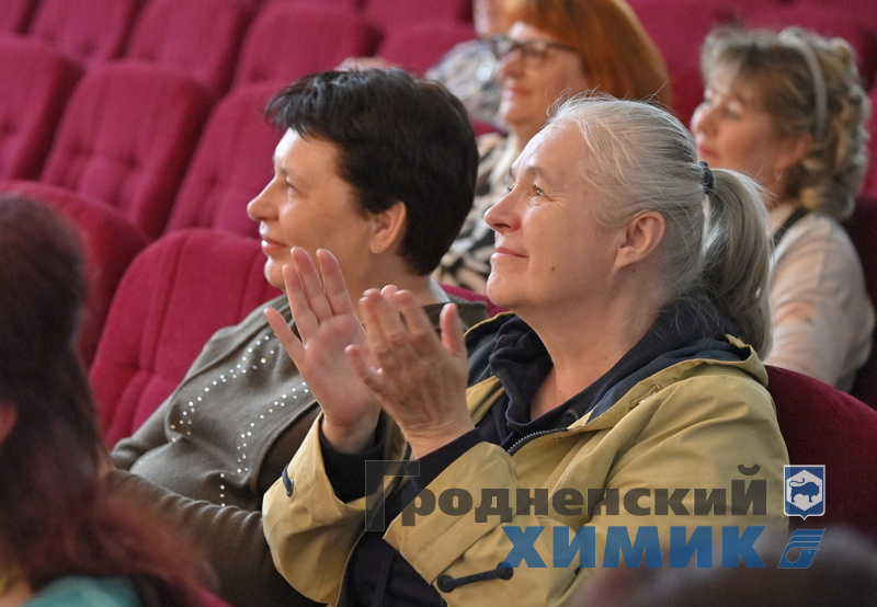 _DSC6246577887_cr.jpg