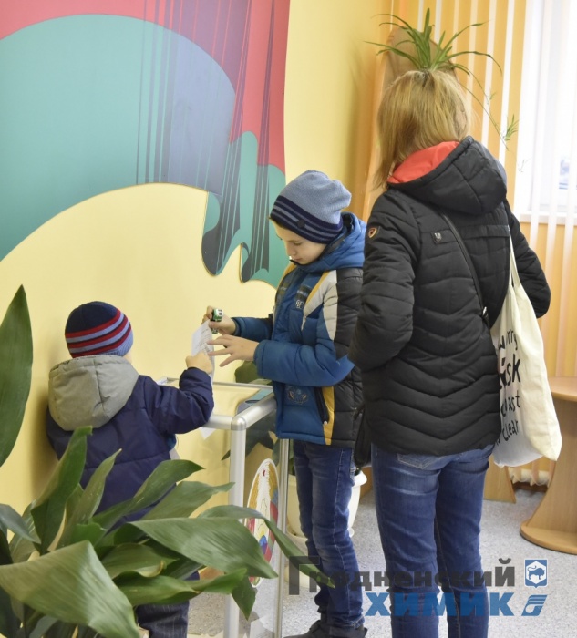 _DSC0586_cr.jpg