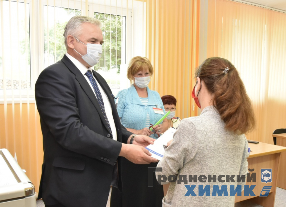_DSC4324_cr.jpg