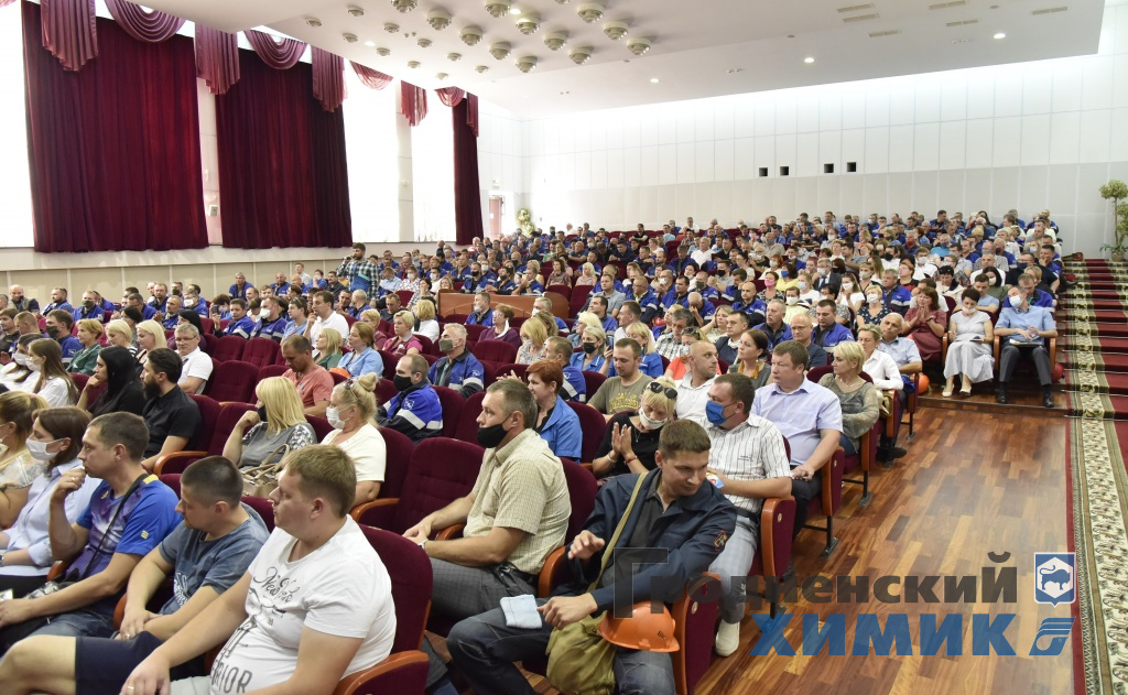 _DSC4903_cr.jpg