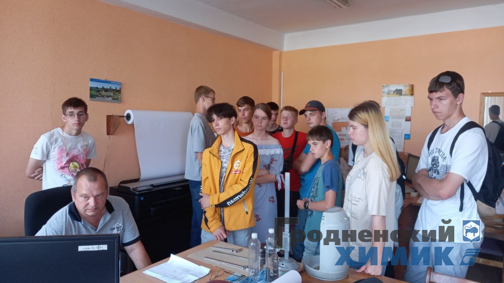 В филиале «Завод Химволокно» побывал ученический лагерь «Техно Траектория»