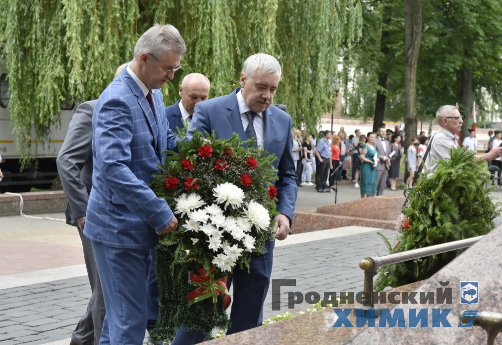_DSC3593_cr.jpg