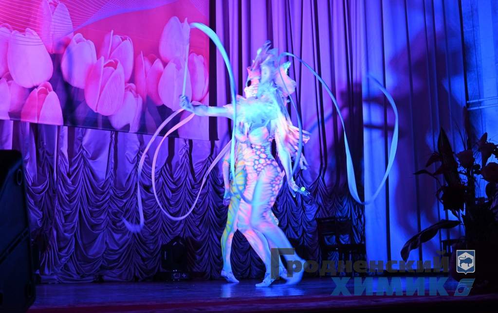 DSC_0535_cr.jpg