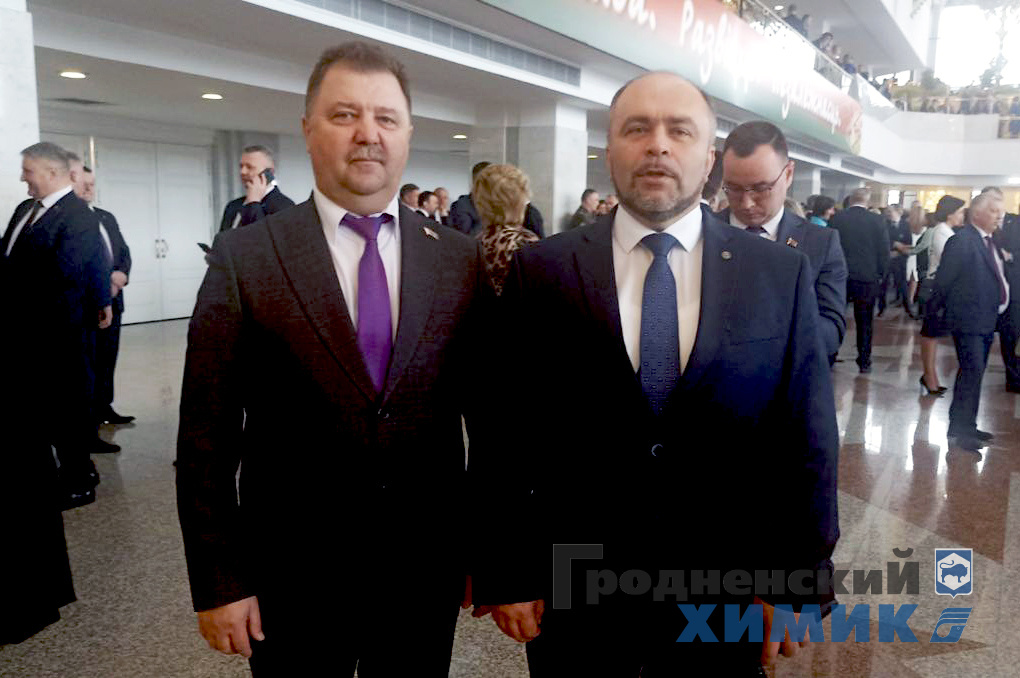 Во Дворце Республики — директор СУП «Лаздуны-Агро» Бронислав Вершель и генеральный директор ОАО «Гродно Азот» Игорь Ляшенко