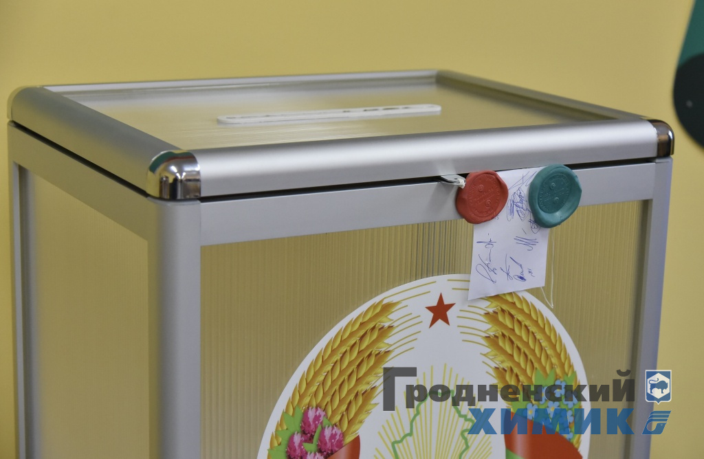 _DSC0337_cr.jpg