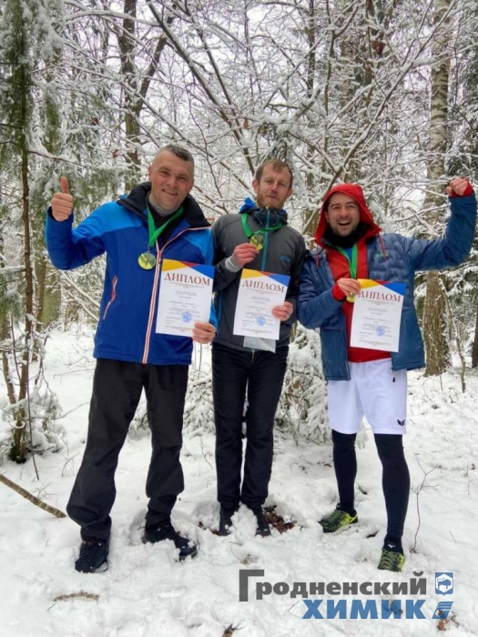 Беговой клуб Azot Running принял участие в легкоатлетическом пробеге «С друзьями на природе»