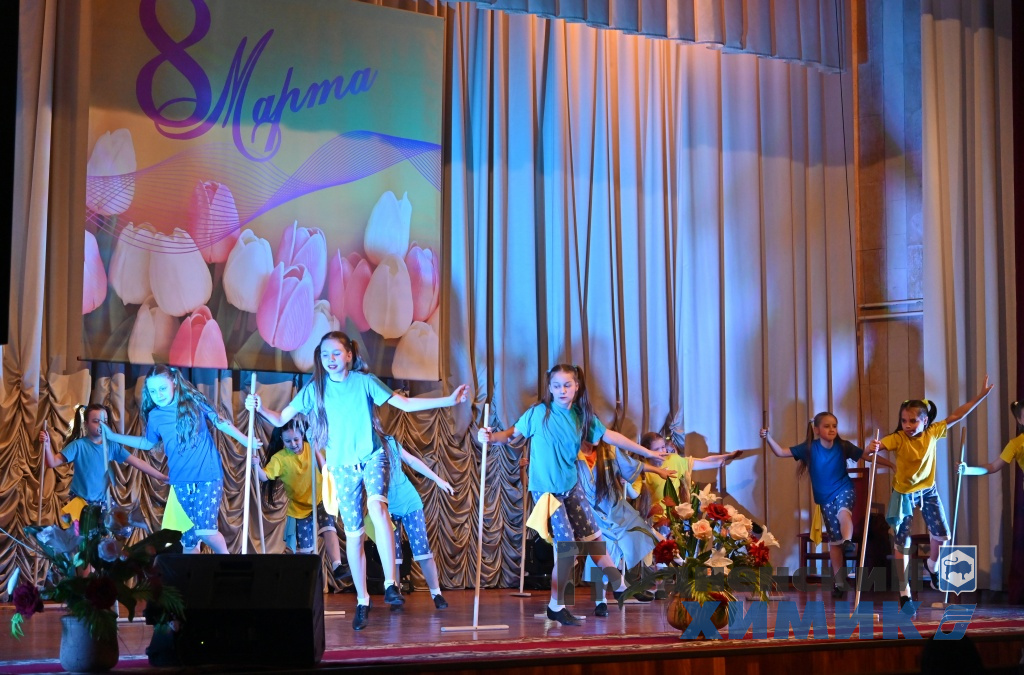DSC_0449_cr.jpg