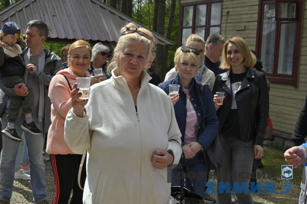 IMG-0f5aa098947fb37b82d9c45f8f48eaa8-V.jpg