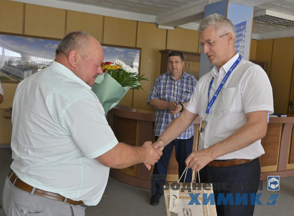 _DSC3458_cr.jpg
