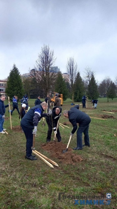 Рядом с филиалом «Завод Химволокно» обновился сквер