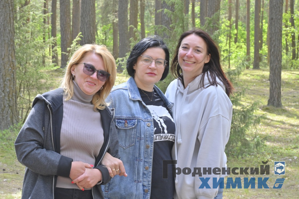 День химика отметили на заводской турбазе