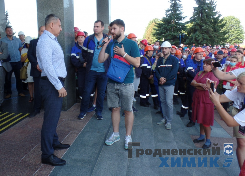 SAM_4961_cr.jpg