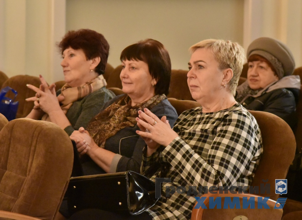 _DSC0837_cr.jpg