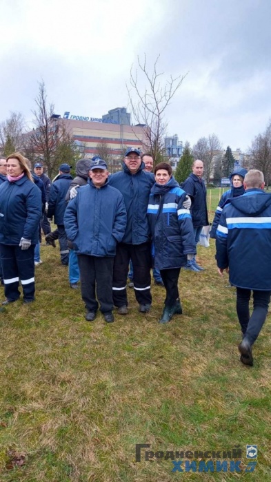 Рядом с филиалом «Завод Химволокно» обновился сквер