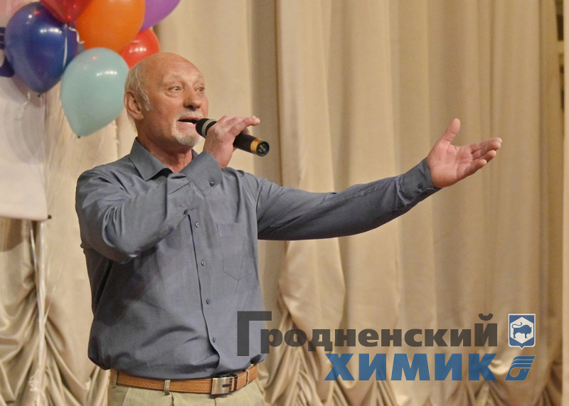 _DSC61567786882_cr.jpg