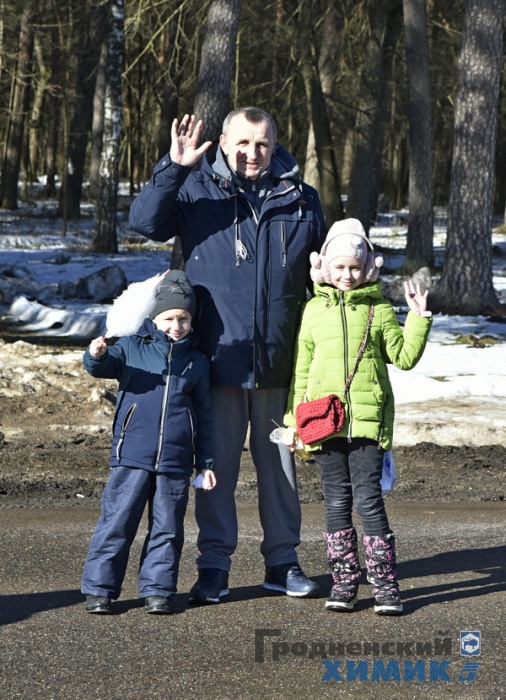 _DSC0077_cr.jpg