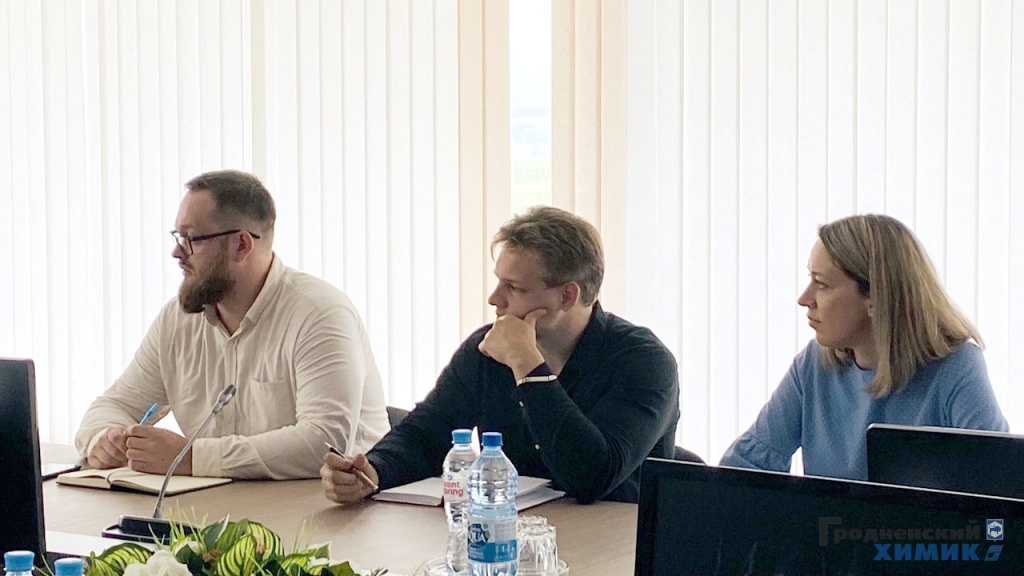 Генеральный директор ОАО «Гродно Азот» Игорь Ляшенко встретился с активом заводской молодёжи