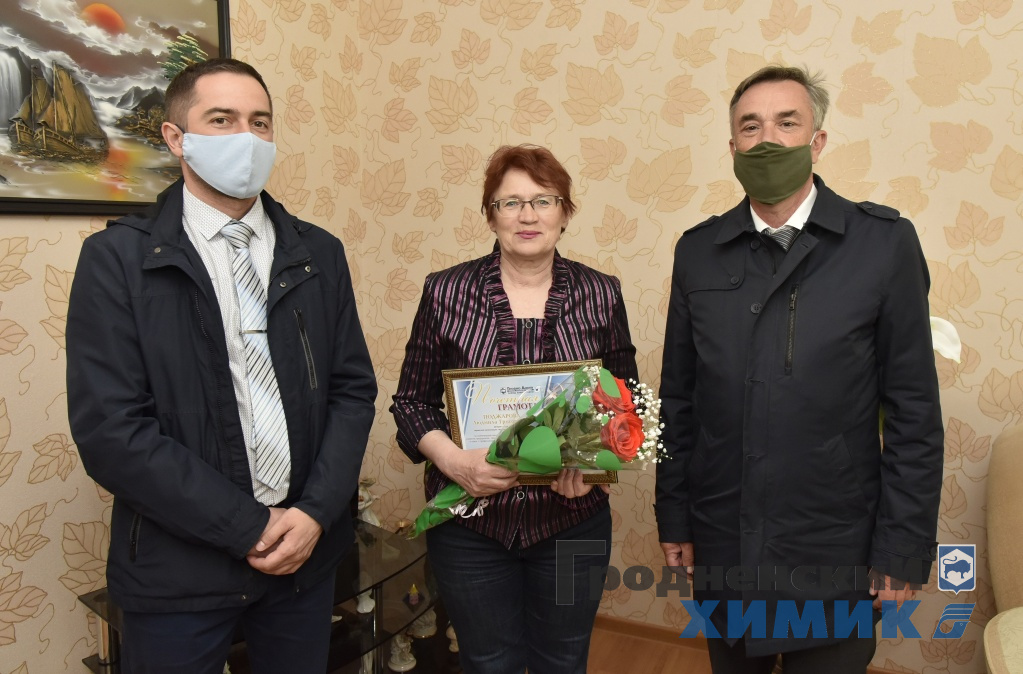_DSC2988_cr.jpg