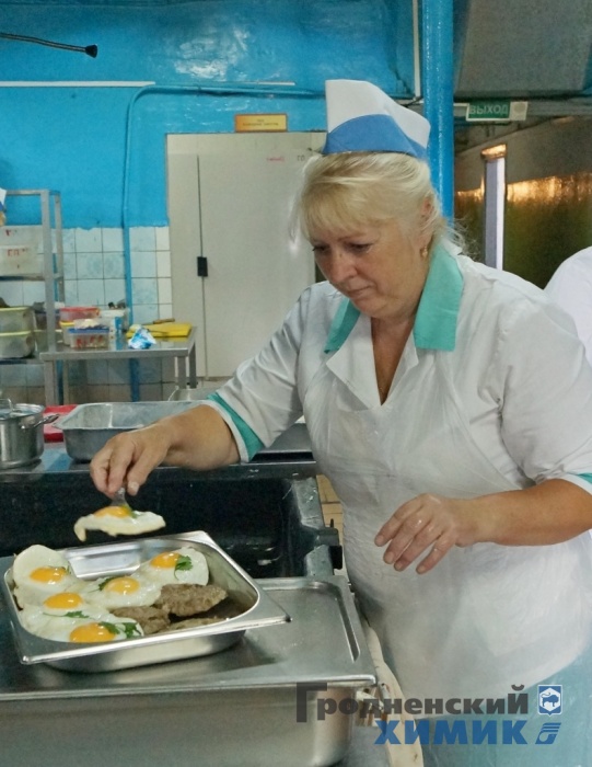 DSC09593_cr.jpg