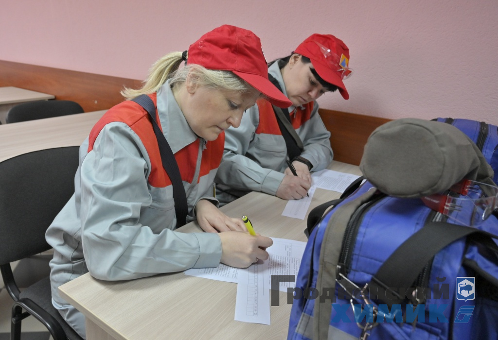 Санитарная дружина гражданской обороны ОАО «Гродно Азот» приняла участие в соревнованиях среди санитарных формирований города