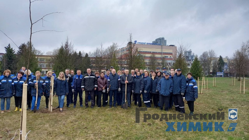 Рядом с филиалом «Завод Химволокно» обновился сквер
