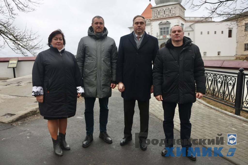 Вместе с губернатором Гродненской области Владимиром Караником