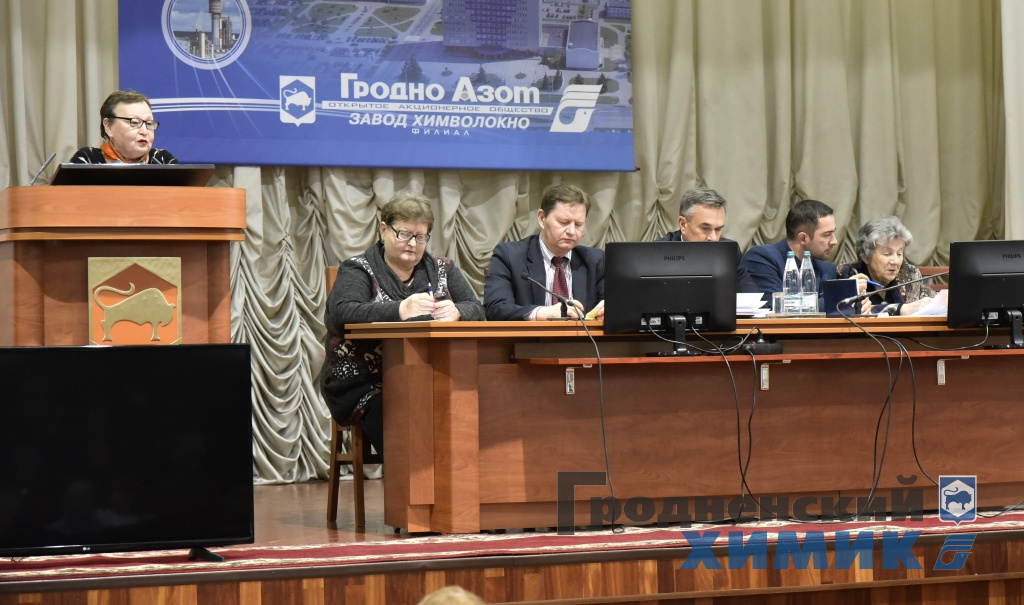 _DSC1033_cr.jpg