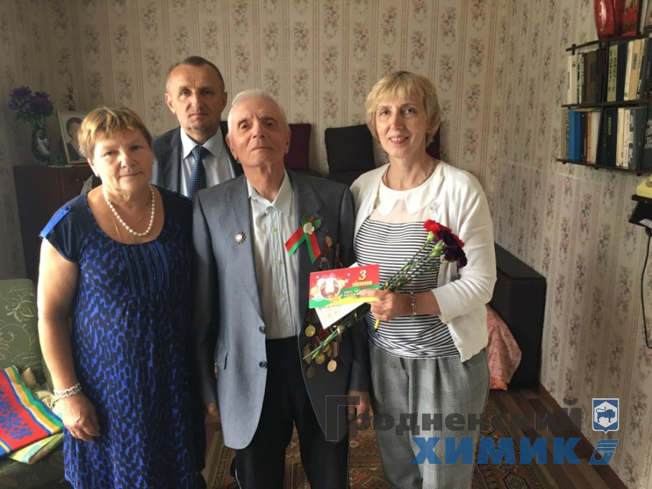 IMG-60a2ba43619fbf6da577c24da0c08a87-V.jpg