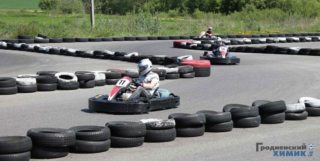 Соревнования по картингу